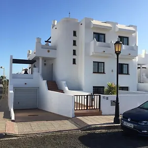  Villa Bellacasa 57 Royal Park Village Spain